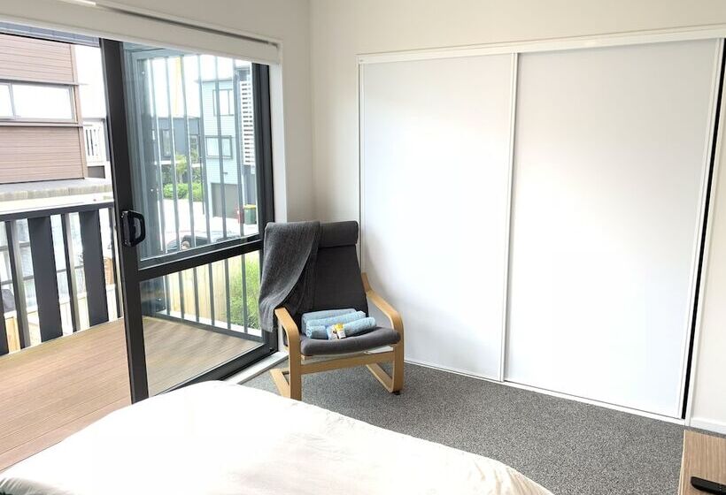 בית מלון כפרי Sam Family Home