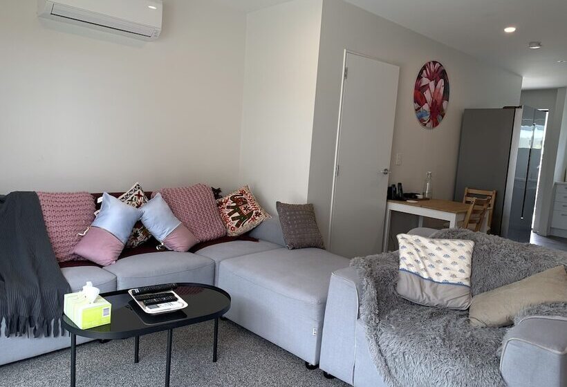 בית מלון כפרי Sam Family Home