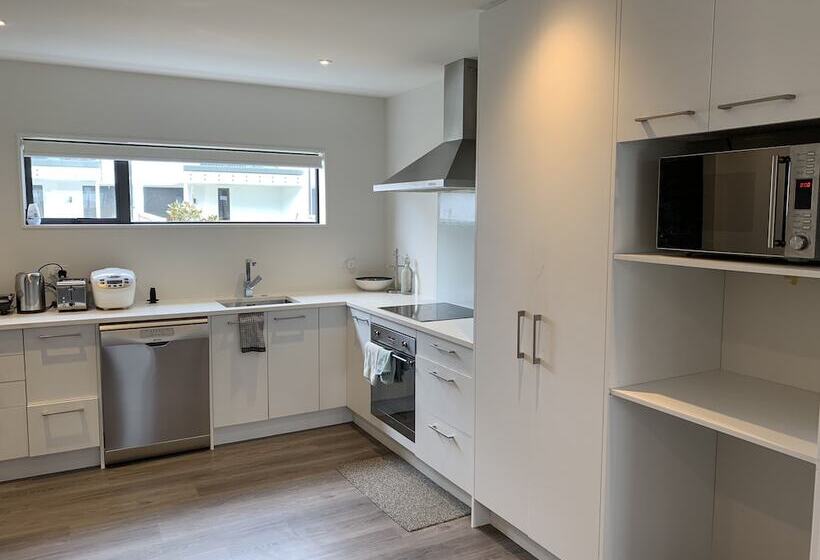 בית מלון כפרי Sam Family Home