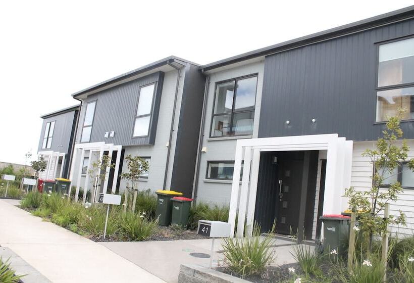 בית מלון כפרי Sam Family Home