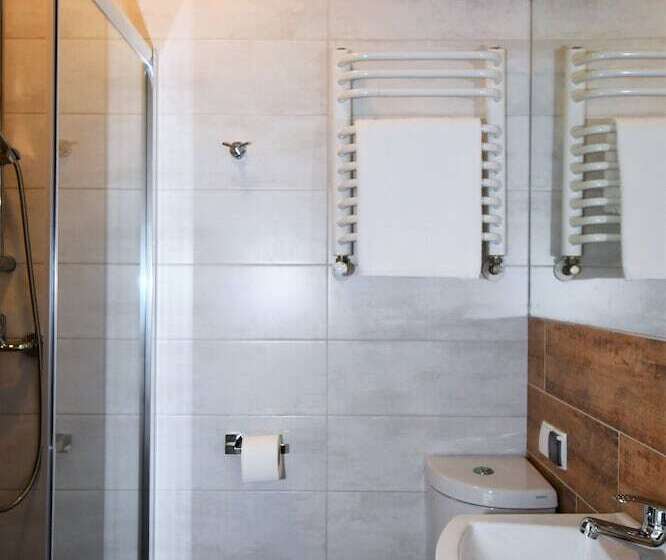 هتل Sleepinn Gdansk Airport