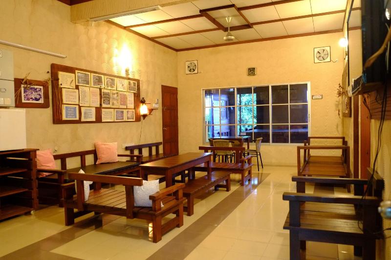 Отель Tnt Novelty Vacation House