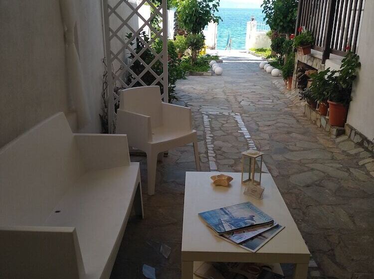 Отель Villa Constantina Apartments