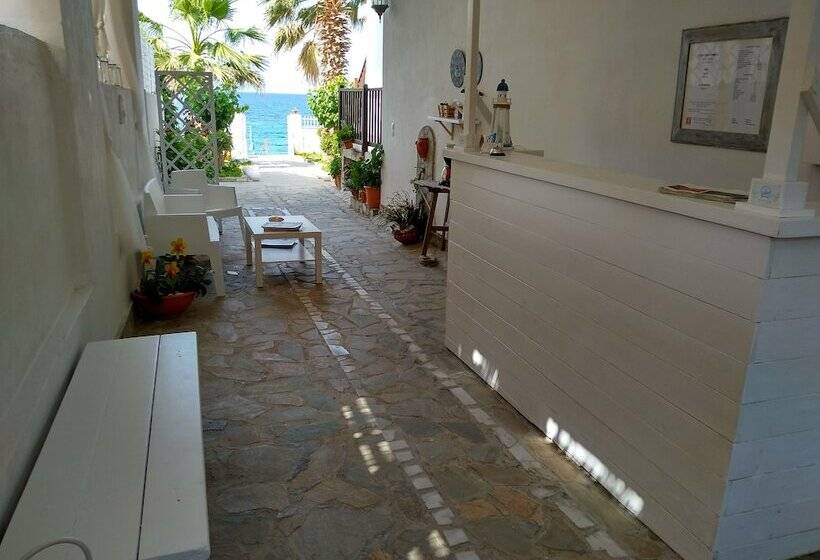 Отель Villa Constantina Apartments