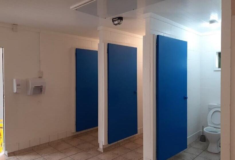 Отель Whatuwhiwhi Top 10 Holiday Park