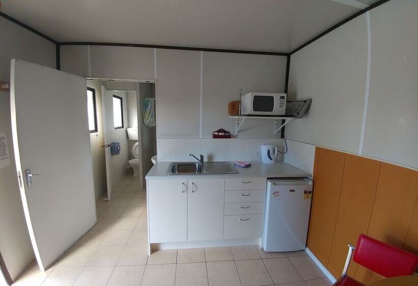 Pineacres Motel And Park