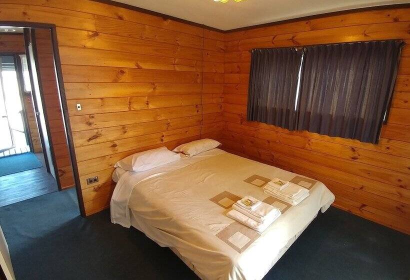 Pineacres Motel And Park