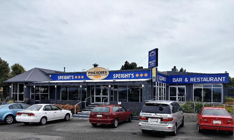 Pineacres Motel And Park