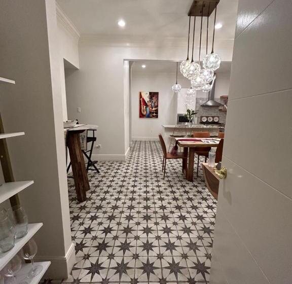 تختخواب و صبحانه Serenity In The Marigny