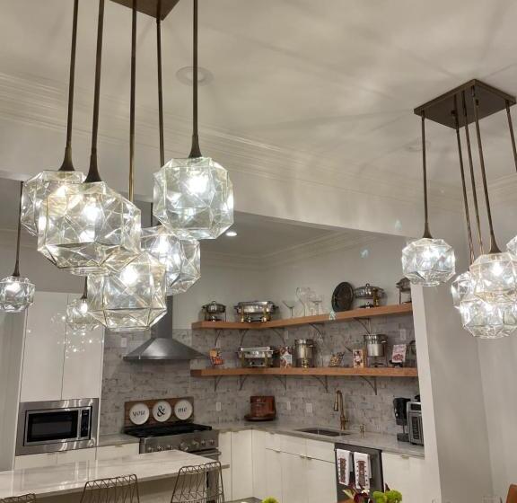 تختخواب و صبحانه Serenity In The Marigny