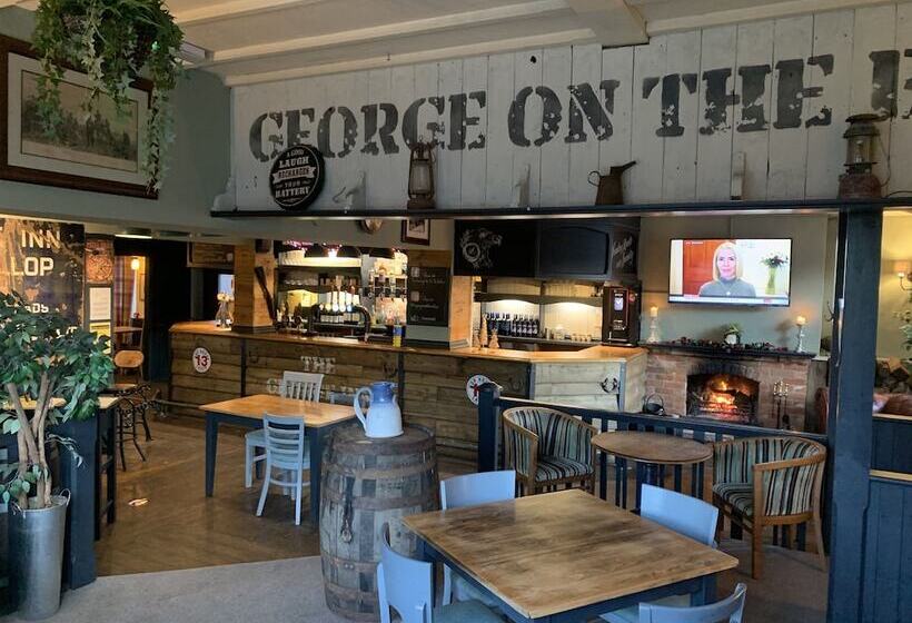 ベッドアンドブレックファースト The George Inn Middle Wallop