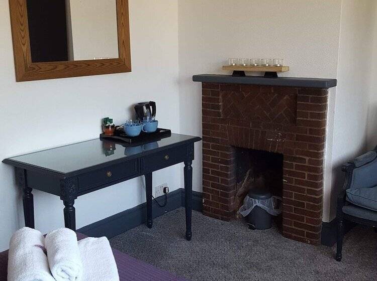 ベッドアンドブレックファースト The George Inn Middle Wallop