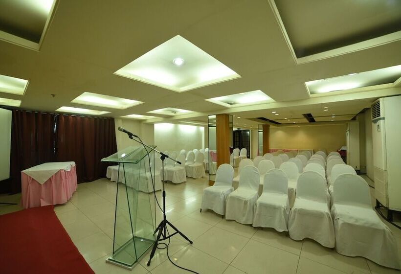 هتل Marcian Business