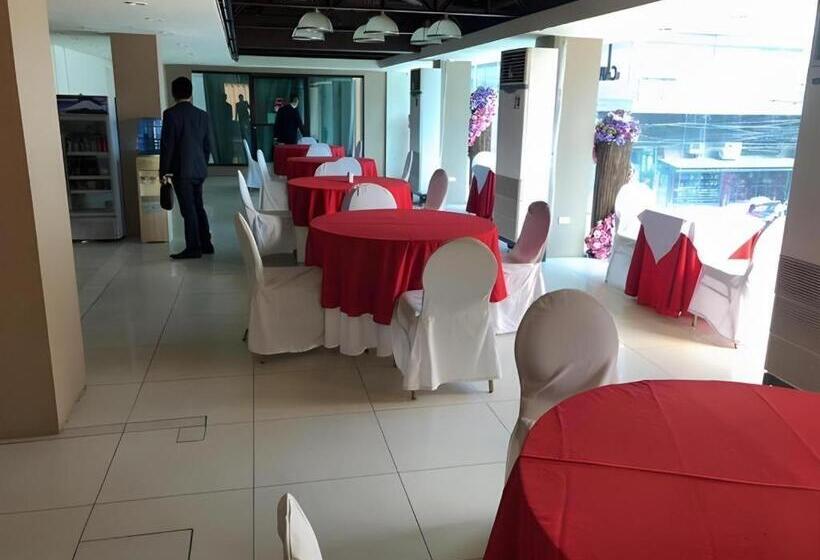 هتل Marcian Business