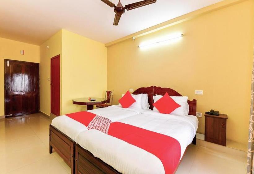 Hotel Flagship 4th Floor Residency