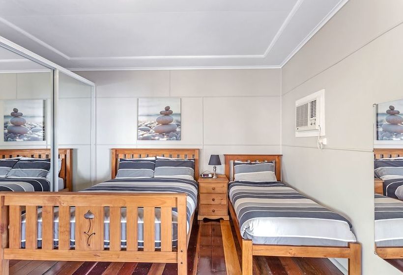 Government Road, 102