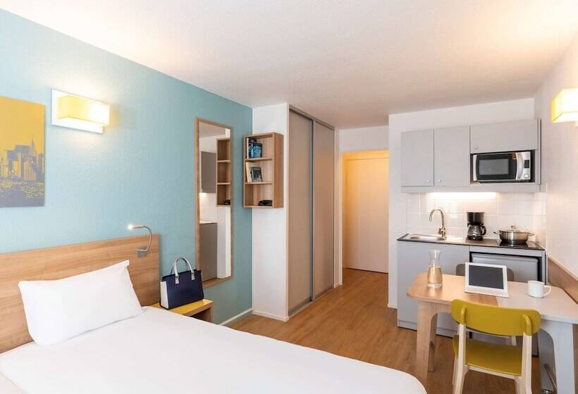 Aparthotel Adagio Access La Défense   Place Charras