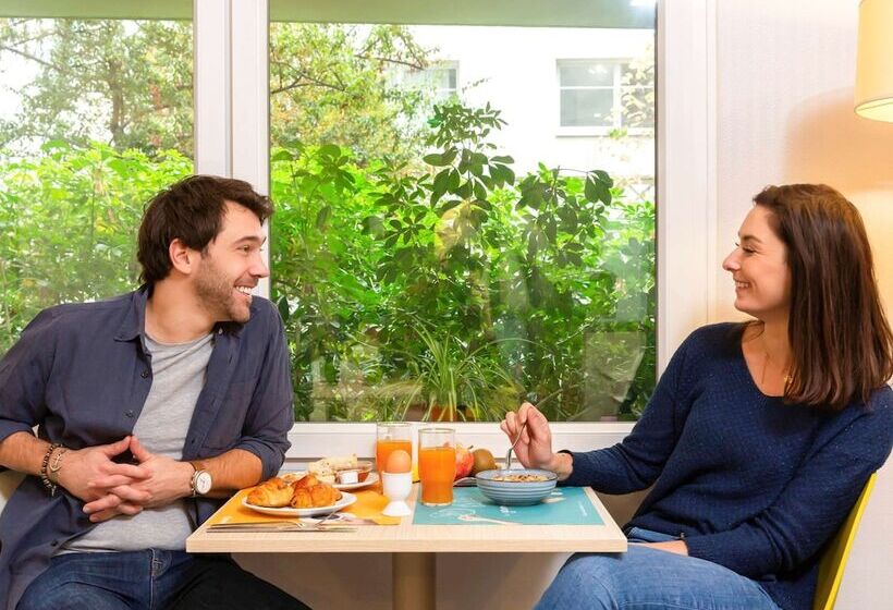 Aparthotel Adagio Access La Défense   Léonard De Vinci