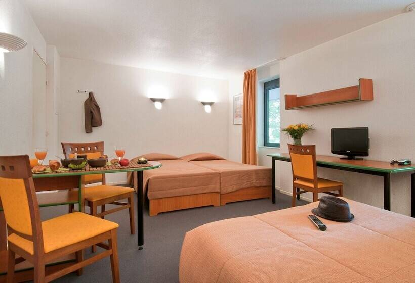 Aparthotel Adagio Access La Défense   Léonard De Vinci