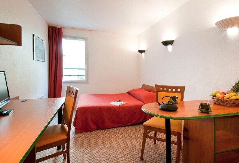 Aparthotel Adagio Access La Défense   Léonard De Vinci