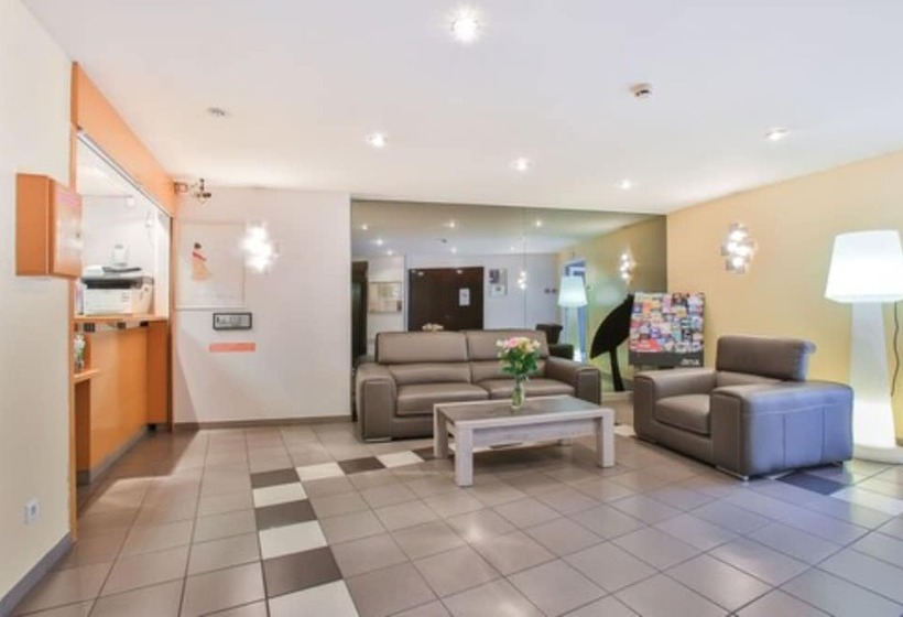 Hôtel Et Résidence Les Lauréades Clermont Ferrand Centre Jaude