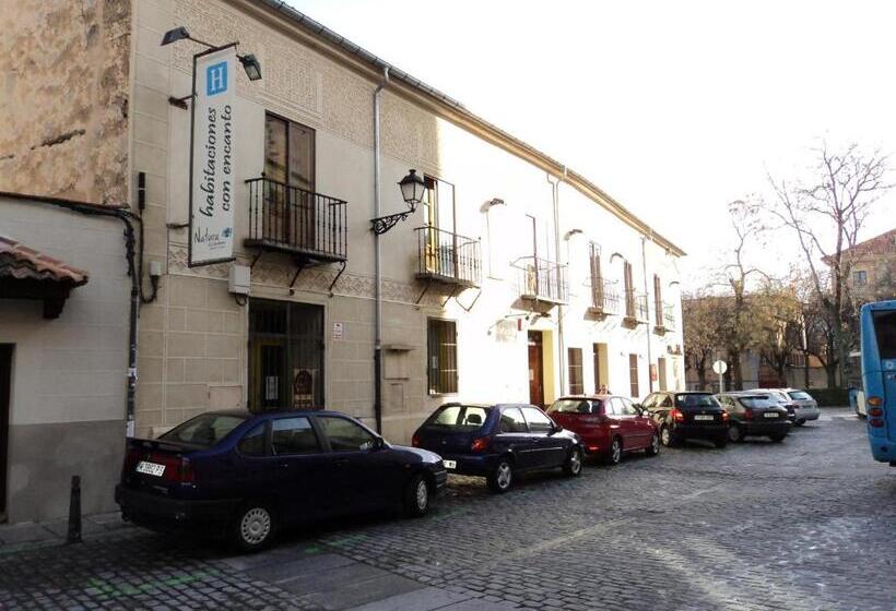 مسافرخانه Hosteria Natura