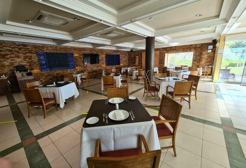 Отель Agua Del Desierto