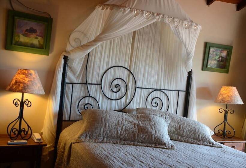 Отель Aguabuzios