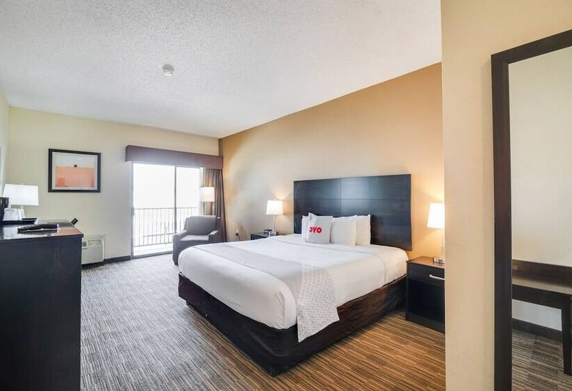 Отель Baymont By Wyndham Houston North