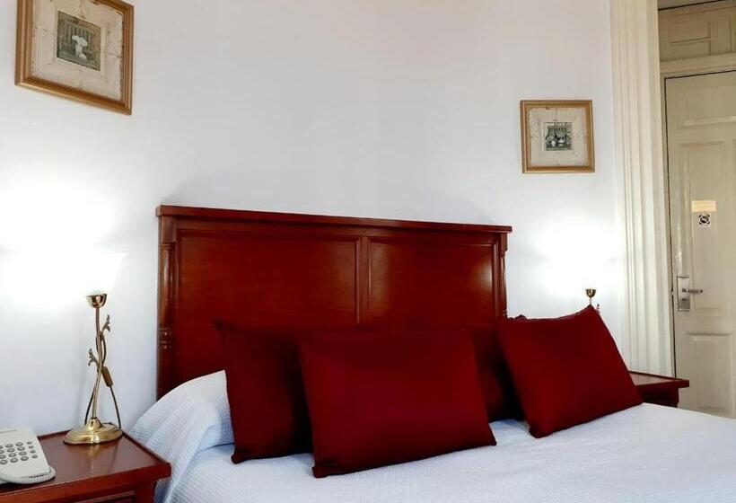 Отель Benevento