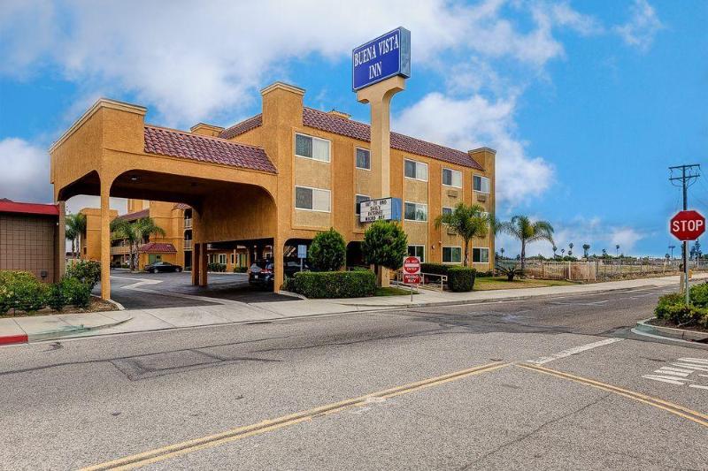 בית מלון כפרי Buena Vista Inn