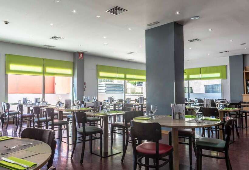 호텔 Travelodge Madrid Alcalá De Henares