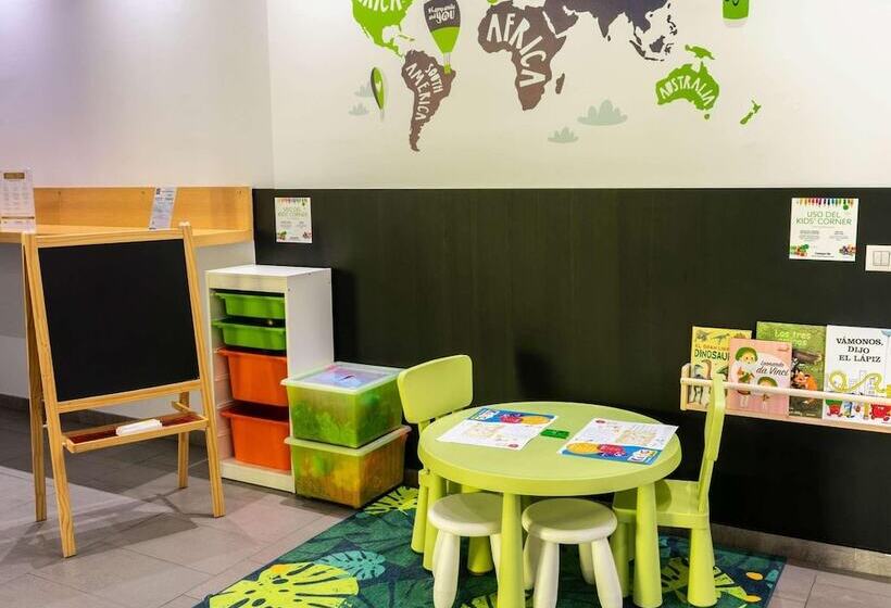 호텔 Travelodge Madrid Alcalá De Henares