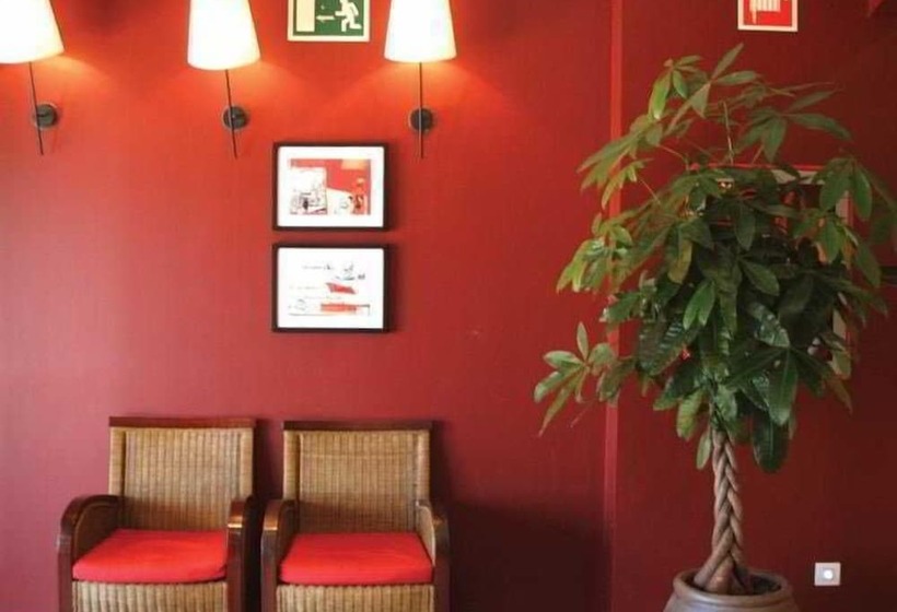 호텔 Travelodge Madrid Alcalá De Henares