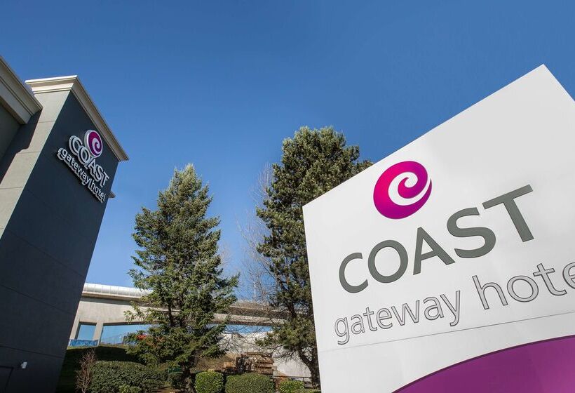 Отель Coast Gateway