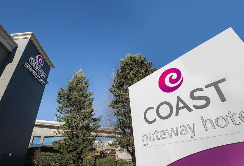 Отель Coast Gateway