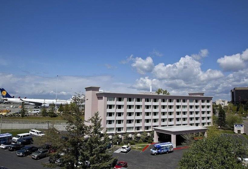 Отель Coast Gateway