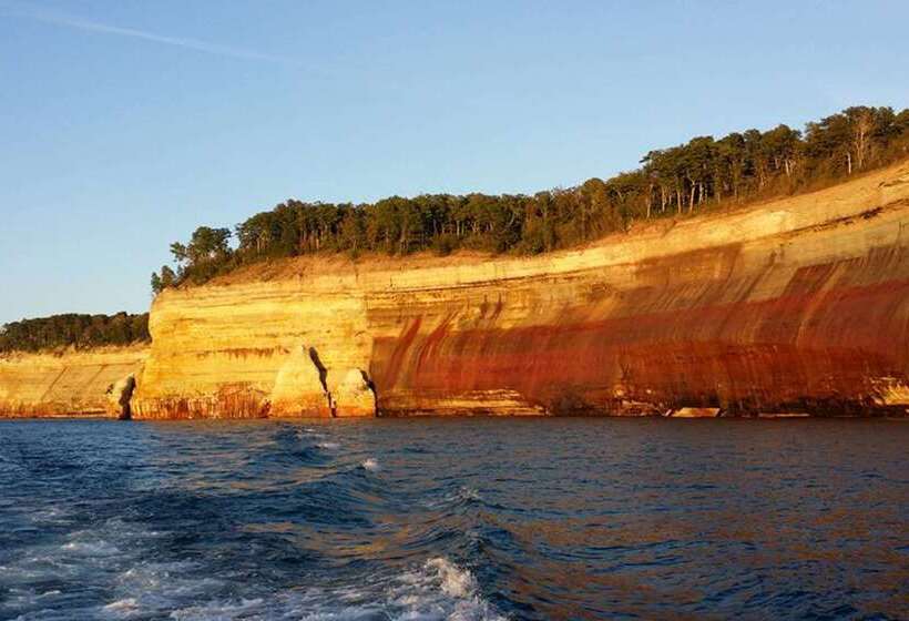 فندق Comfort Suites