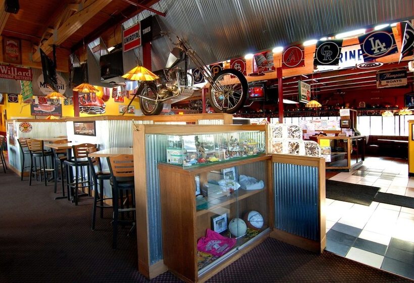 فندق Comfort Suites