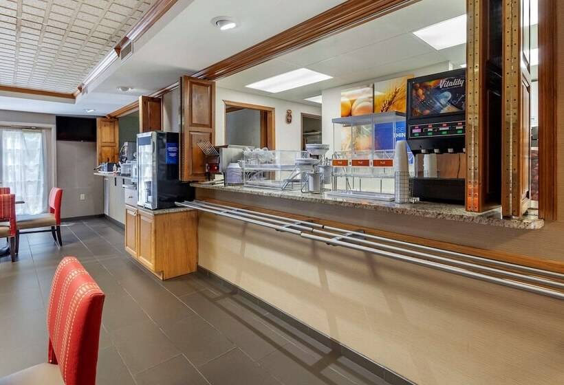 فندق Comfort Suites