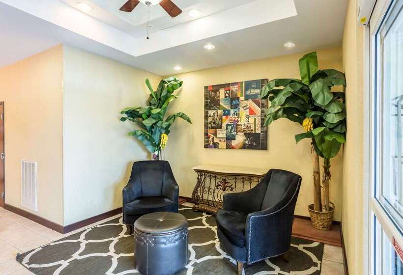 호텔 Comfort Suites New Orleans East