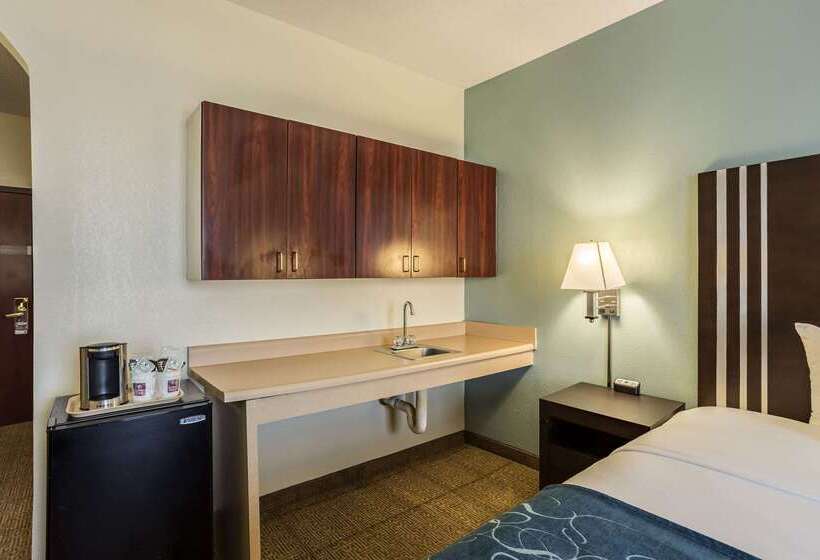 호텔 Comfort Suites New Orleans East