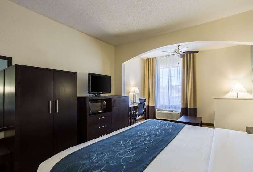 호텔 Comfort Suites New Orleans East