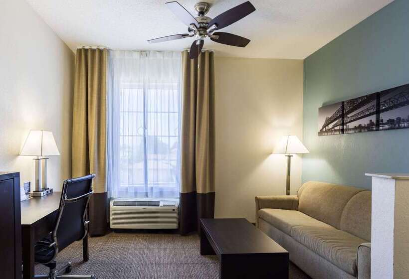호텔 Comfort Suites New Orleans East