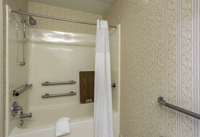 호텔 Comfort Suites New Orleans East