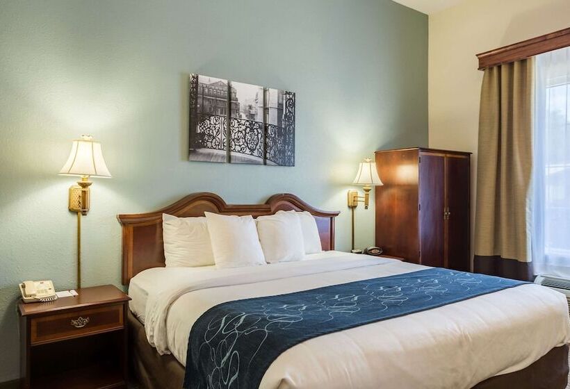 호텔 Comfort Suites New Orleans East