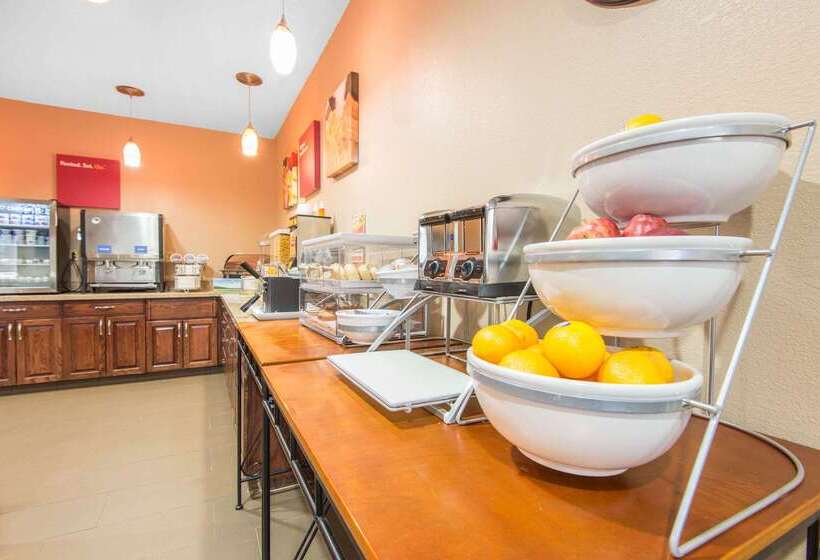 ホテル Comfort Suites Rochester Henrietta University Area