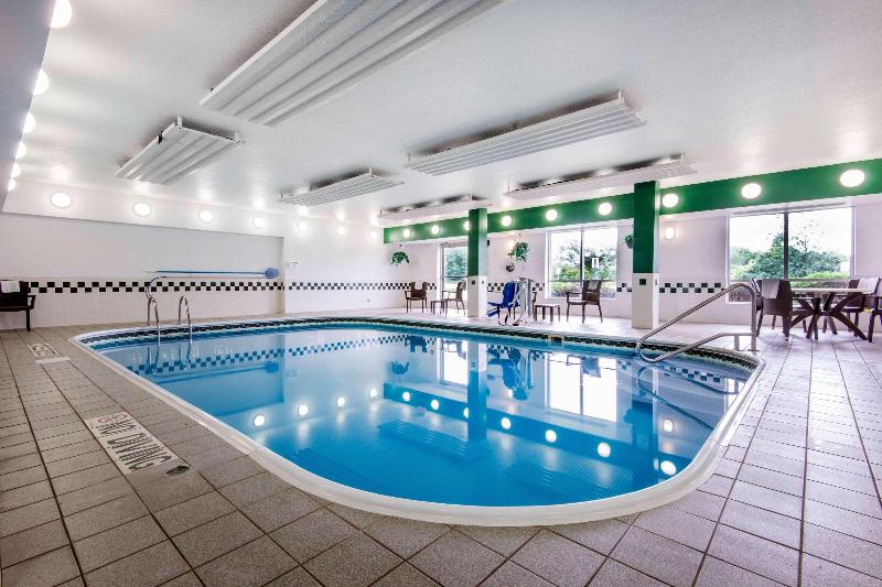 هتل Comfort Suites Rochester Henrietta University Area