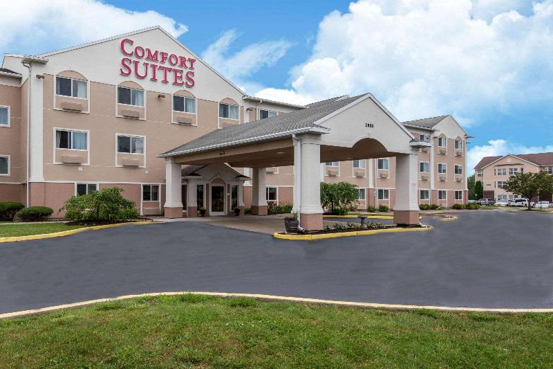 ホテル Comfort Suites Rochester Henrietta University Area
