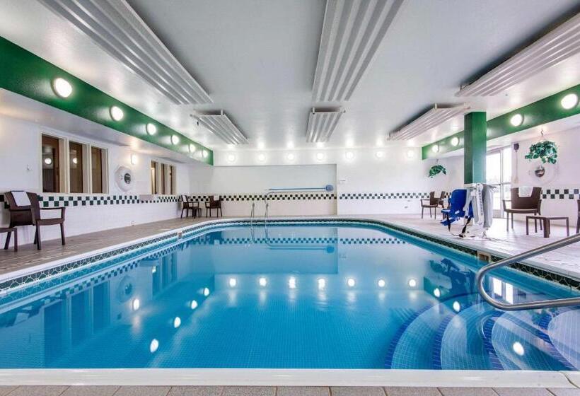 هتل Comfort Suites Rochester Henrietta University Area